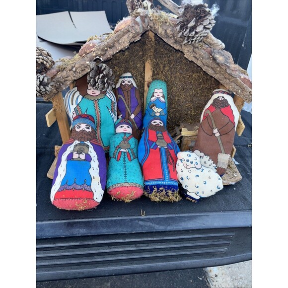 Folk Art Nativity Set Handmade Fabric Stuffed 8 Piece Christmas And Stable - Picture 2 of 6